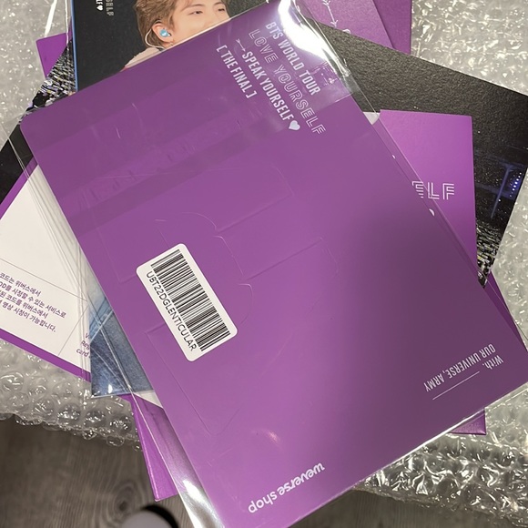 BTS World Tour LY The Final with Digital Code & Lenti Frame POB - Picture 8 of 8